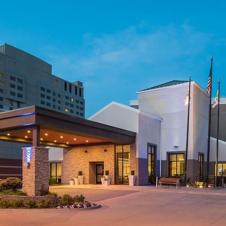 Holiday Inn Express & Suites Springfield By Ihg Exterior photo