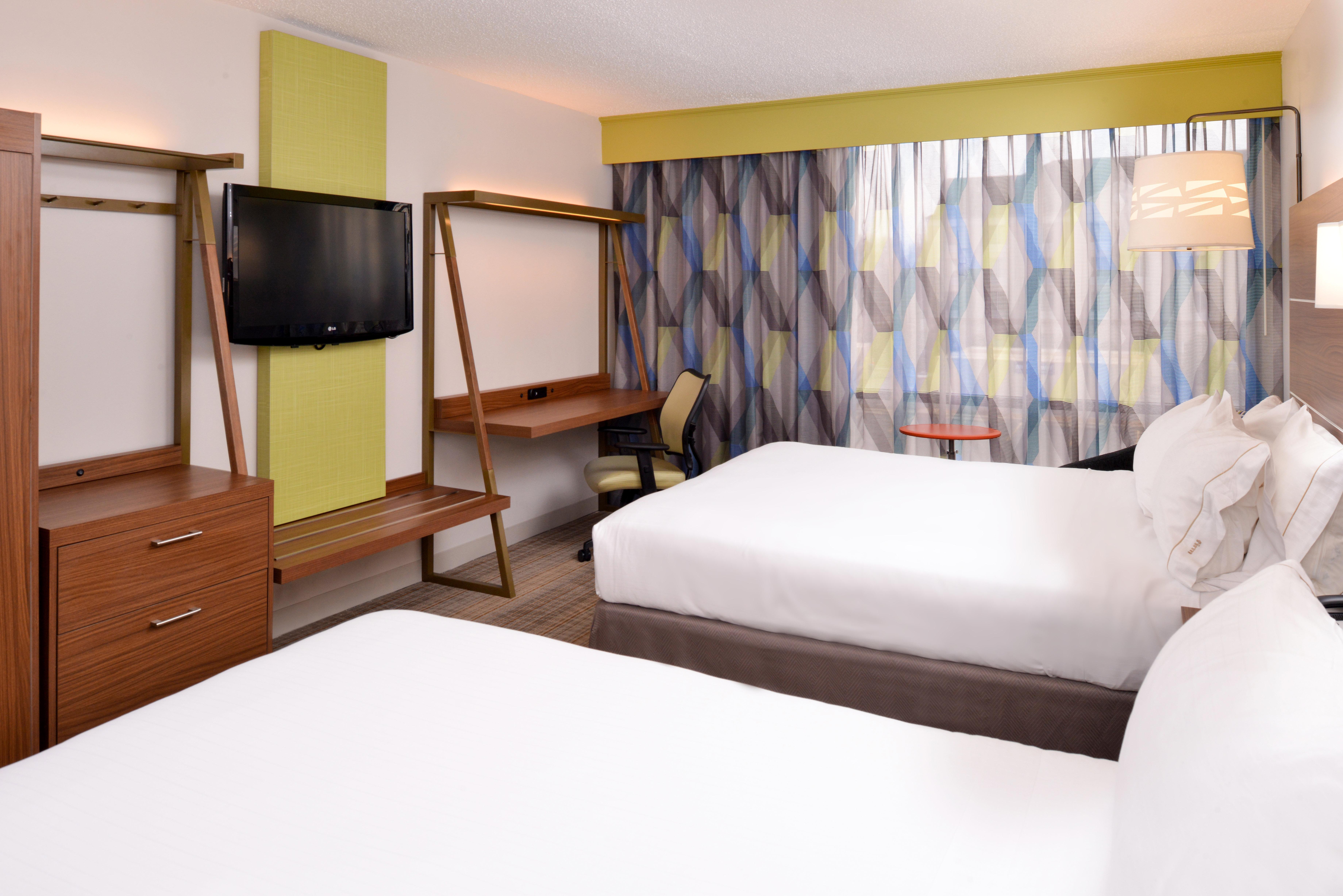 Holiday Inn Express & Suites Springfield By Ihg Exterior photo