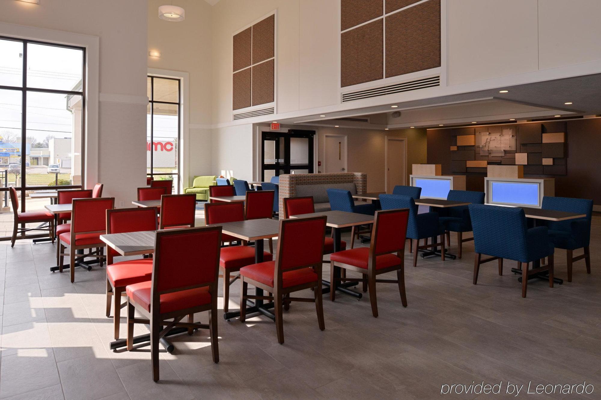 Holiday Inn Express & Suites Springfield By Ihg Exterior photo